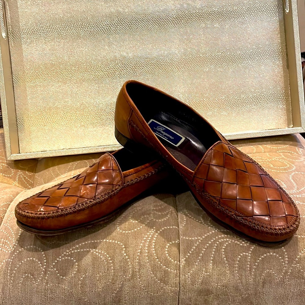 Barely worn Bragano by Cole Haan men’s all leather woven loafer size 13M